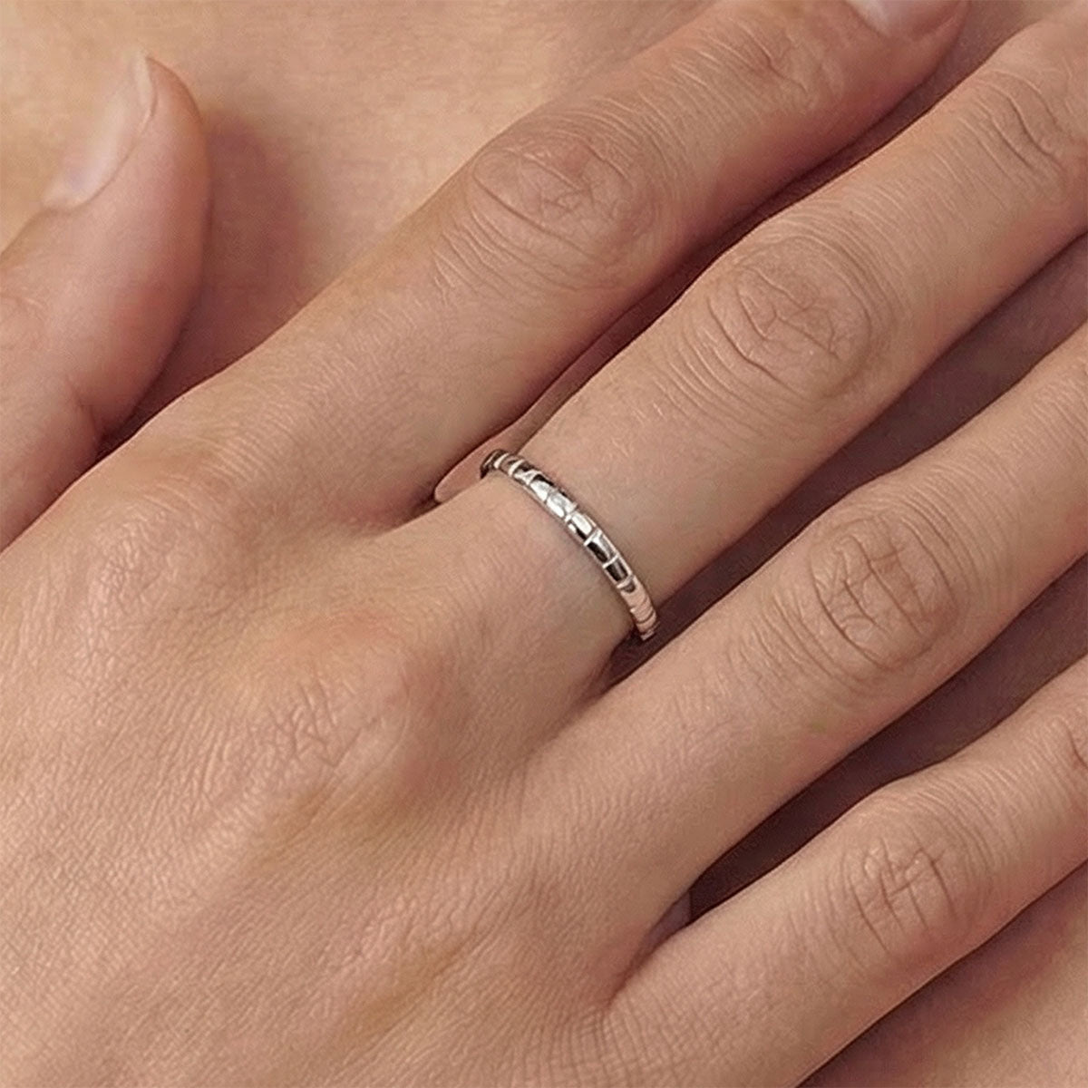 Twisted Thin Ring