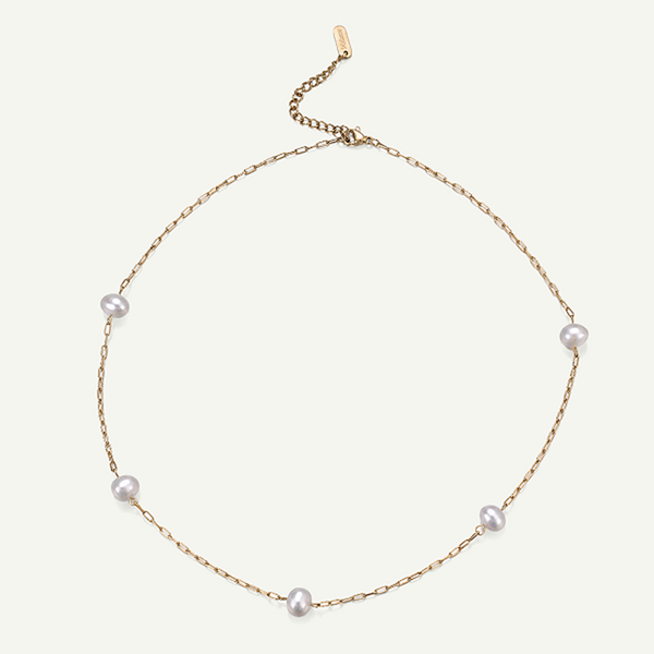 Solana White Pearl Necklace