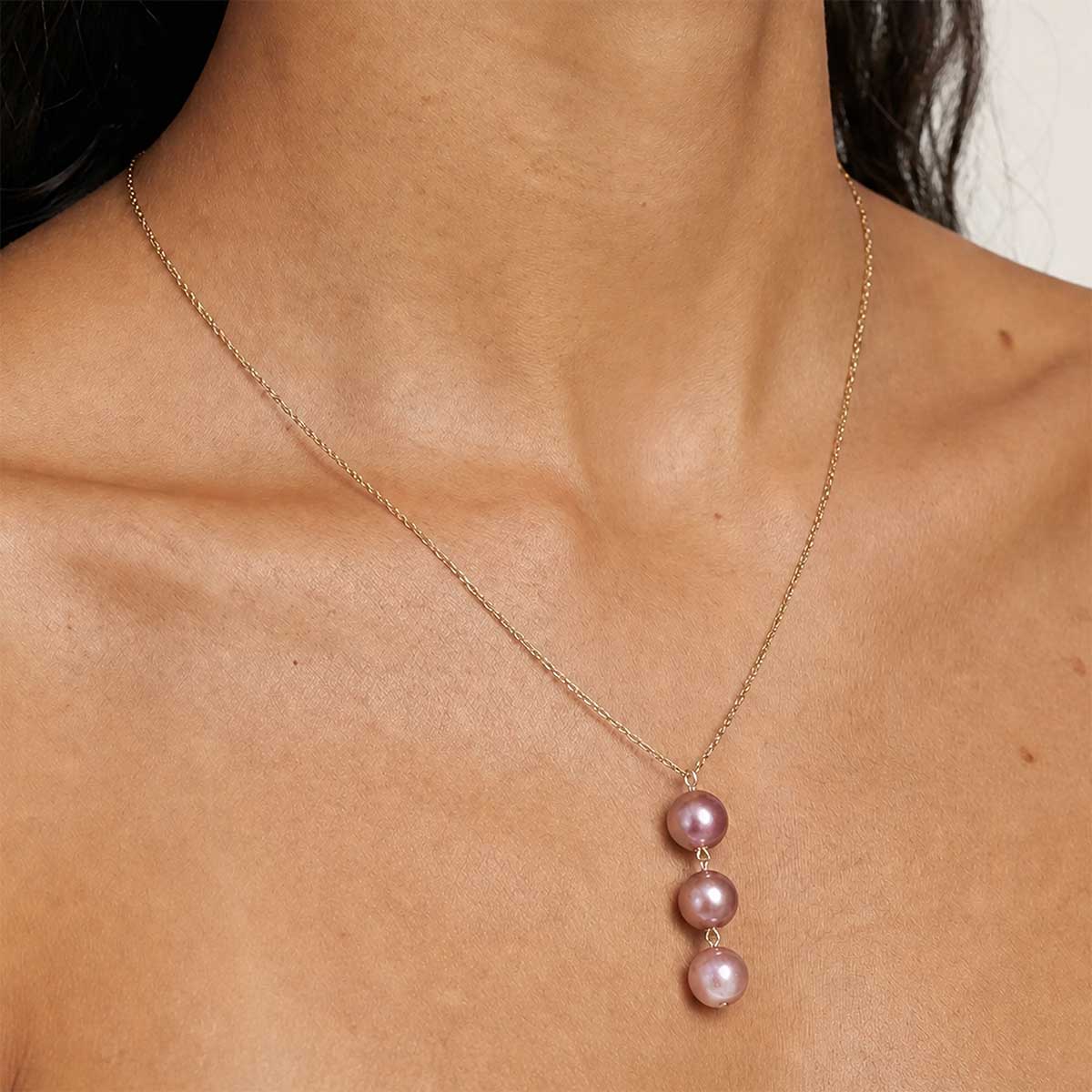 Leia Pink Pearl Necklace