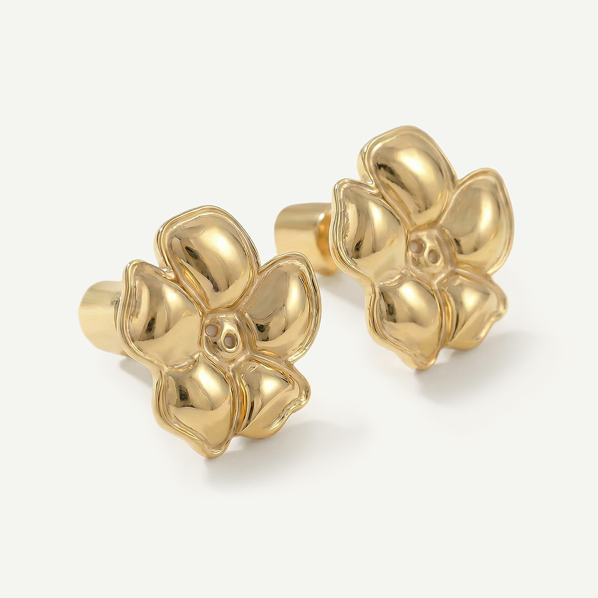 Puakenikeni Studs, Gold