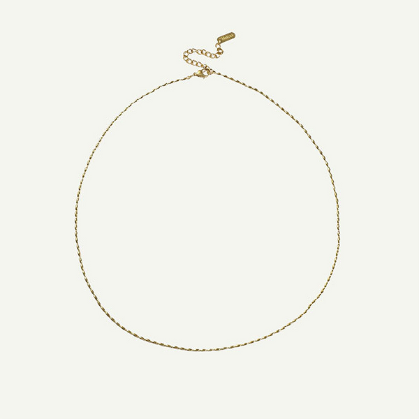 Mari Oval Necklace, Gold