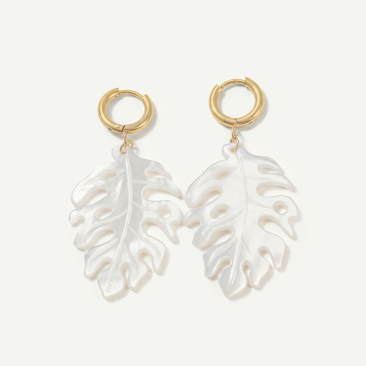 Monstera Mother of Pearl Huggies, Gold