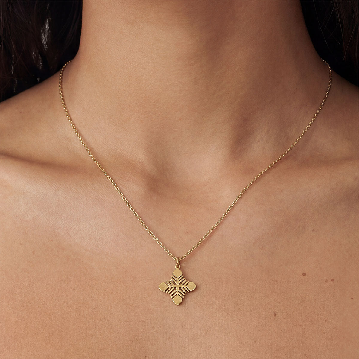 Leafy Protea Quilt Necklace, Gold