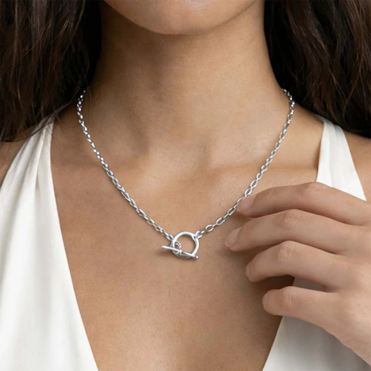 Hana Toggle Necklace