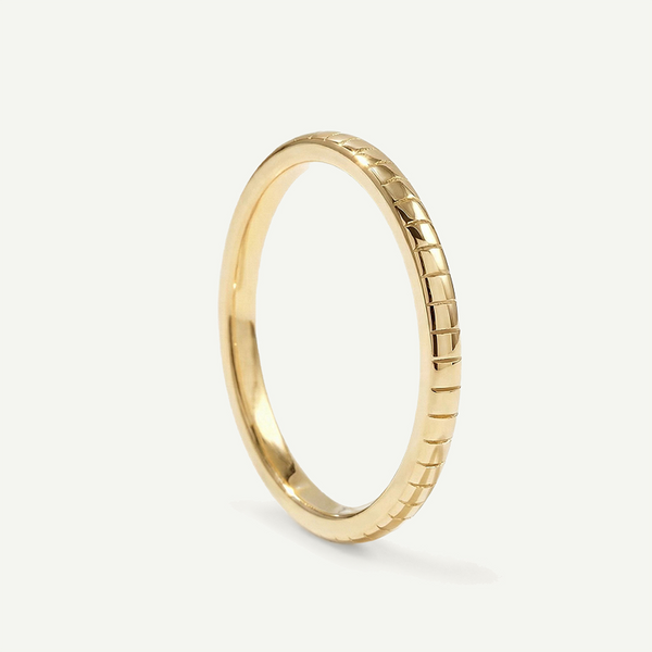 Twisted Thin Ring