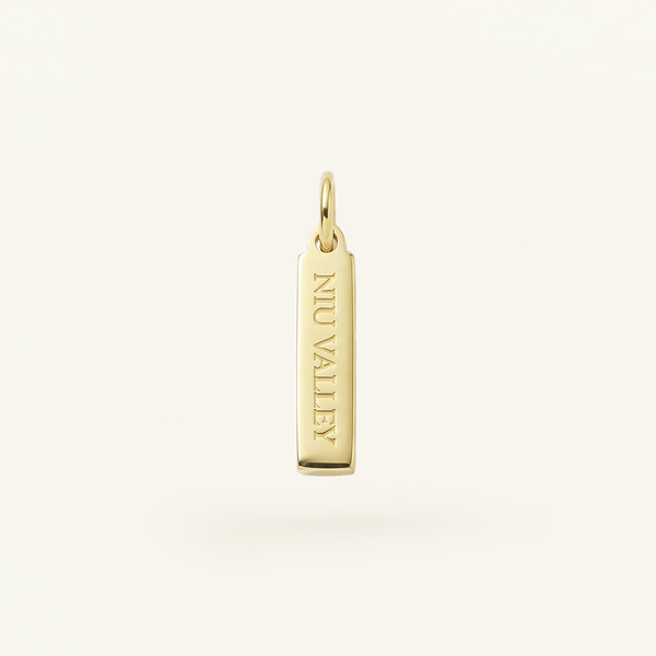 Niu Valley Rectangle Charm, Gold