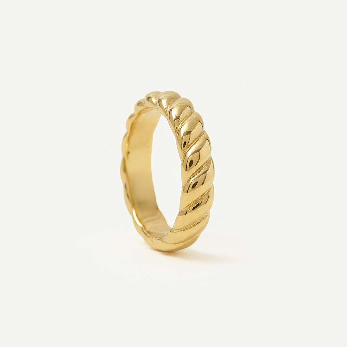Twisted Thick Ring