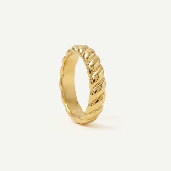 Twisted Thick Ring