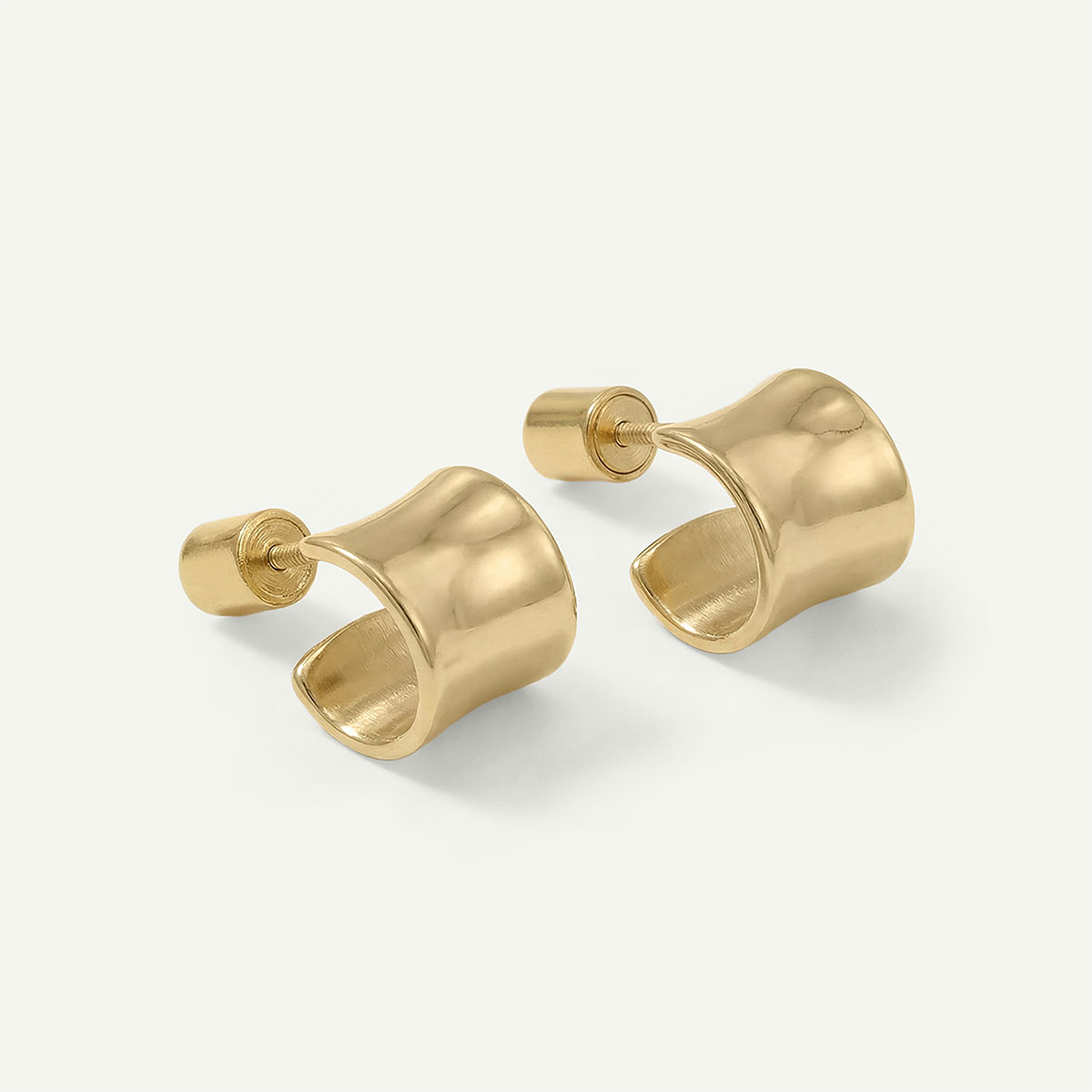 Amelia Golden Huggies, Gold
