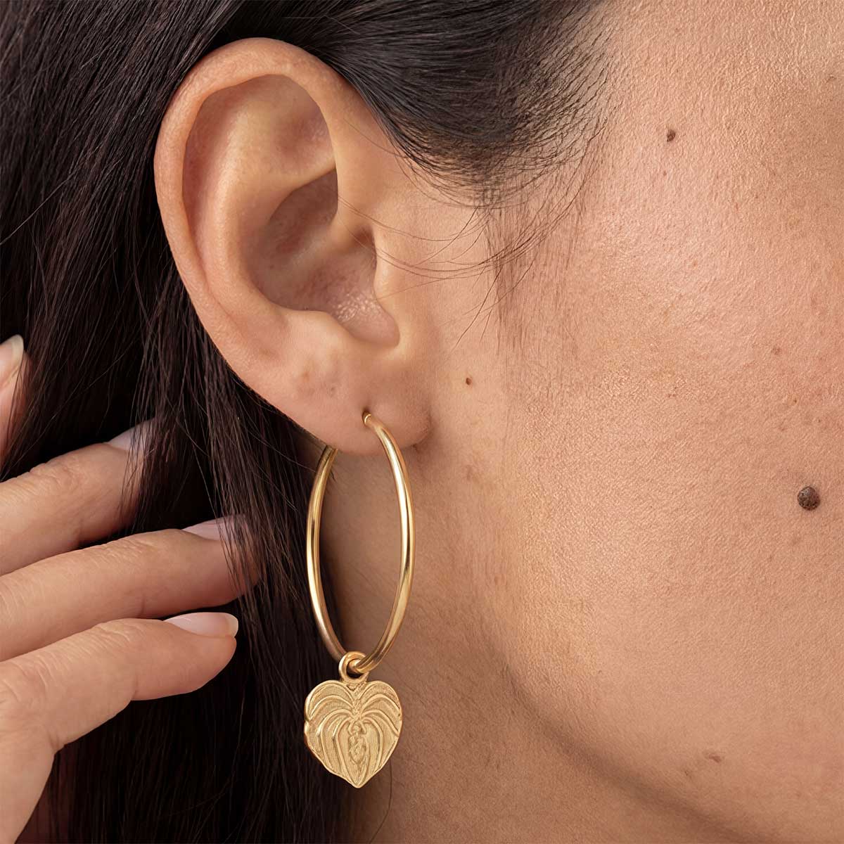 Anthurium Large Hoops, Gold