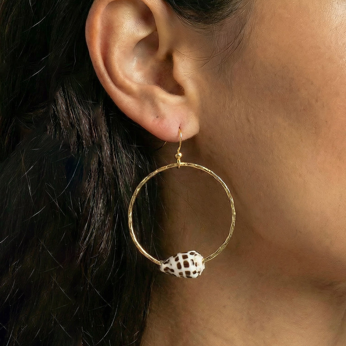 Niuhi Hebrew Hoops