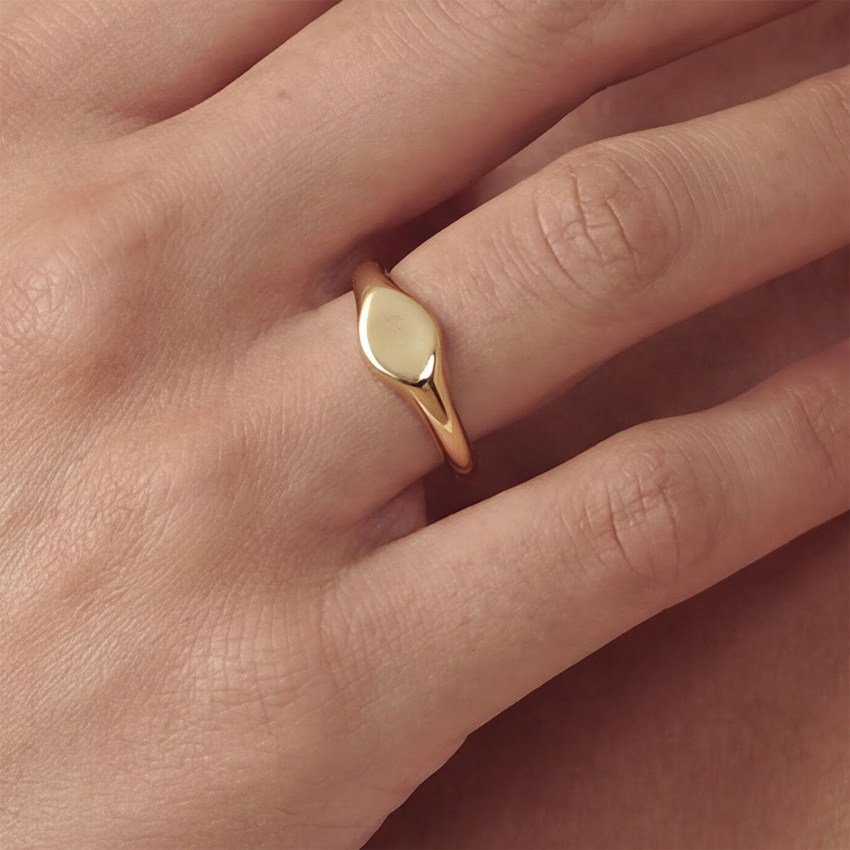 Circle Flat Top Ring