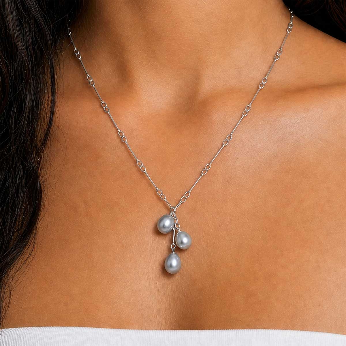 Mahea Grey Pearl Necklace