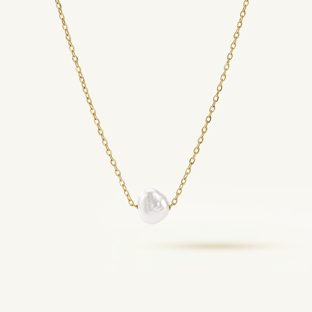 White Pearl Necklace, Gold
