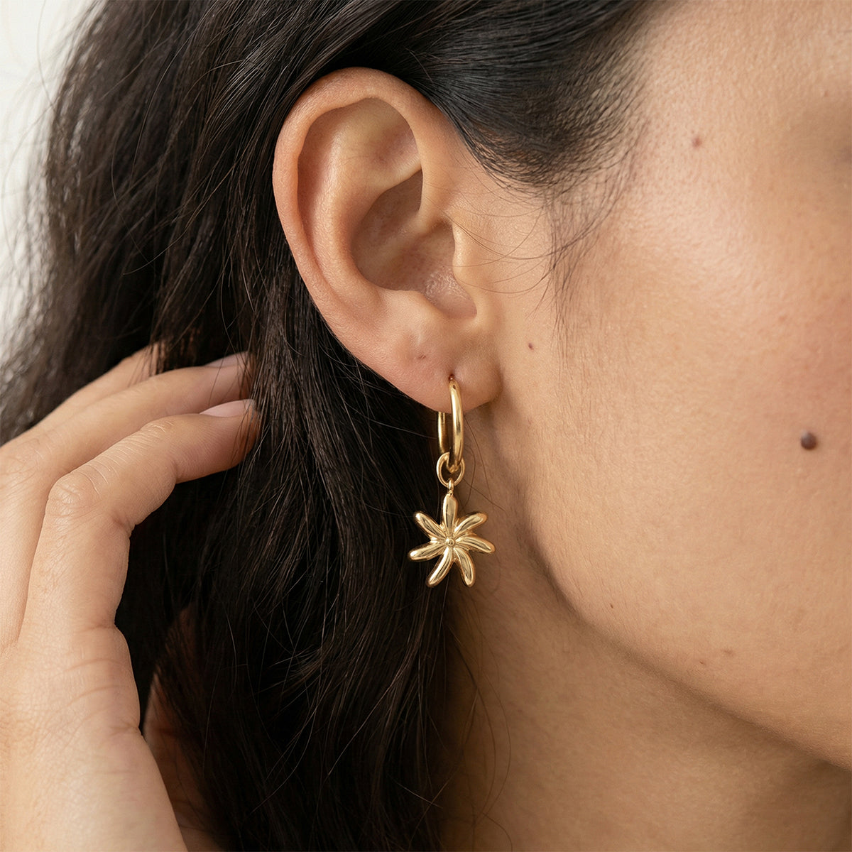 Tiare Mini Hoops, Gold
