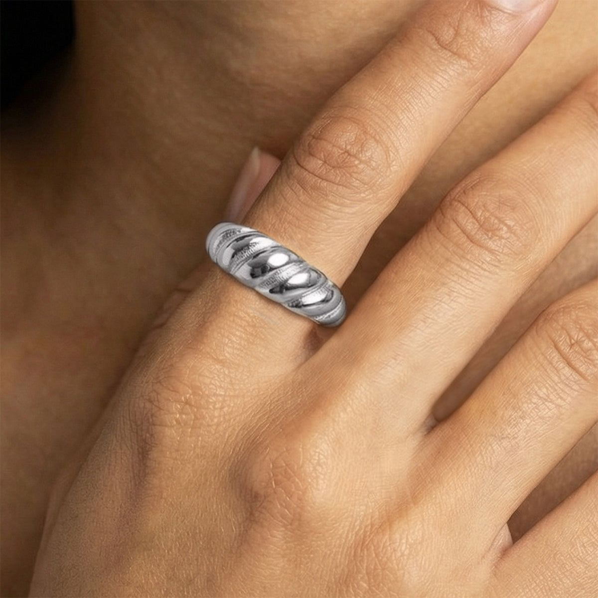 Thick Bubble Twisted Ring