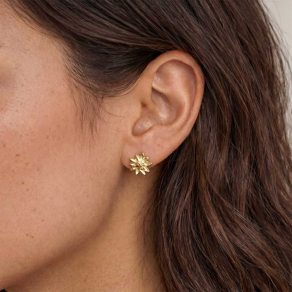 Lilikoi Mini Studs, Gold