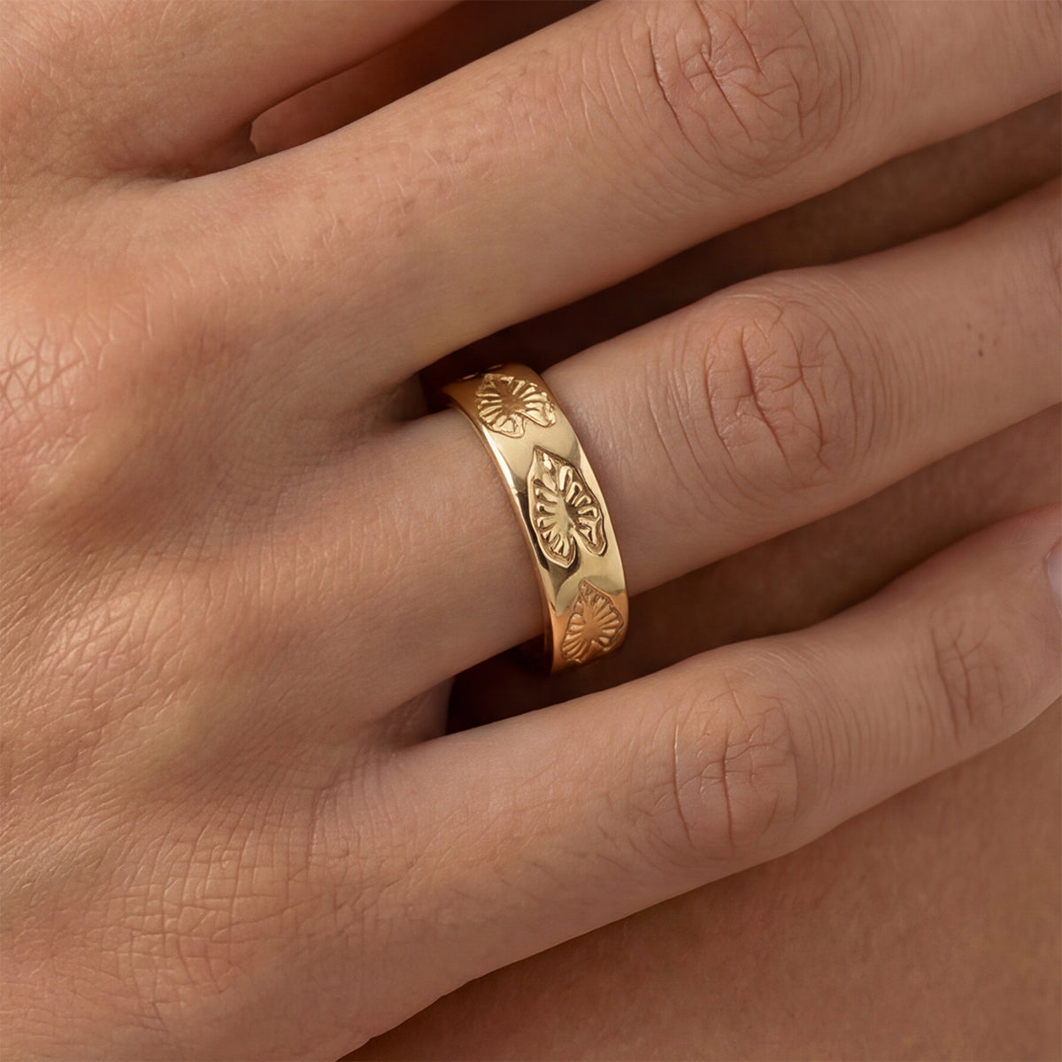 Kalo Imprint Closed Ring