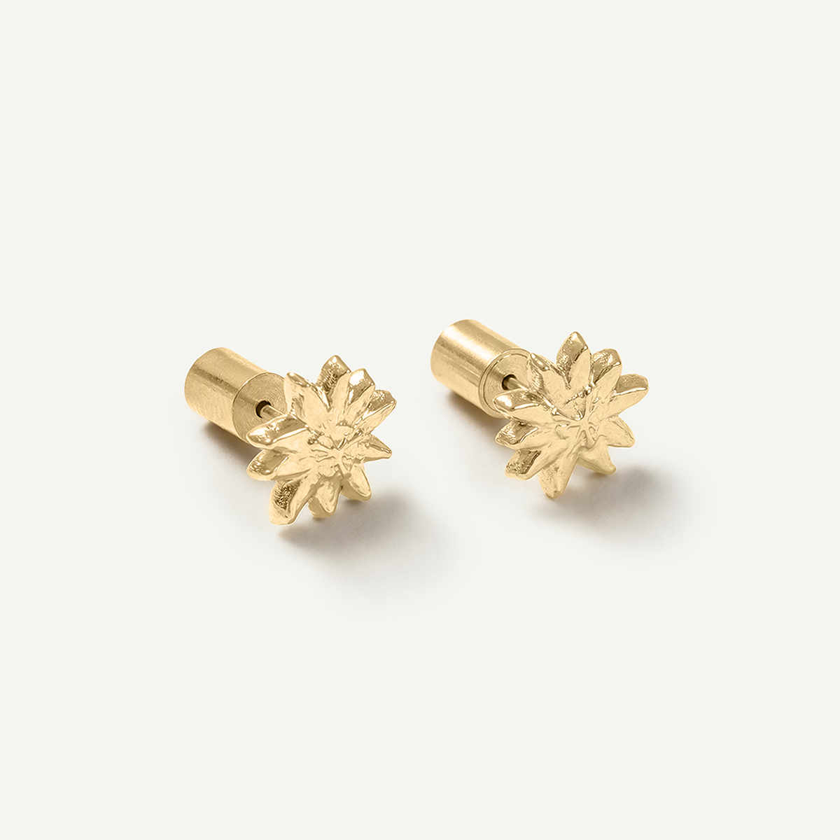 Lilikoi Mini Studs, Gold