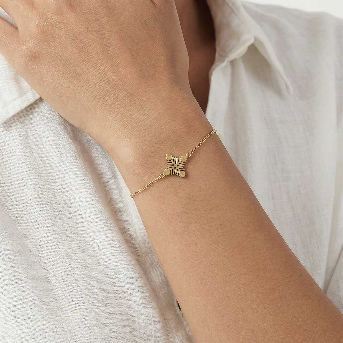Small Leafy Protea Quilt Bracelet, Gold