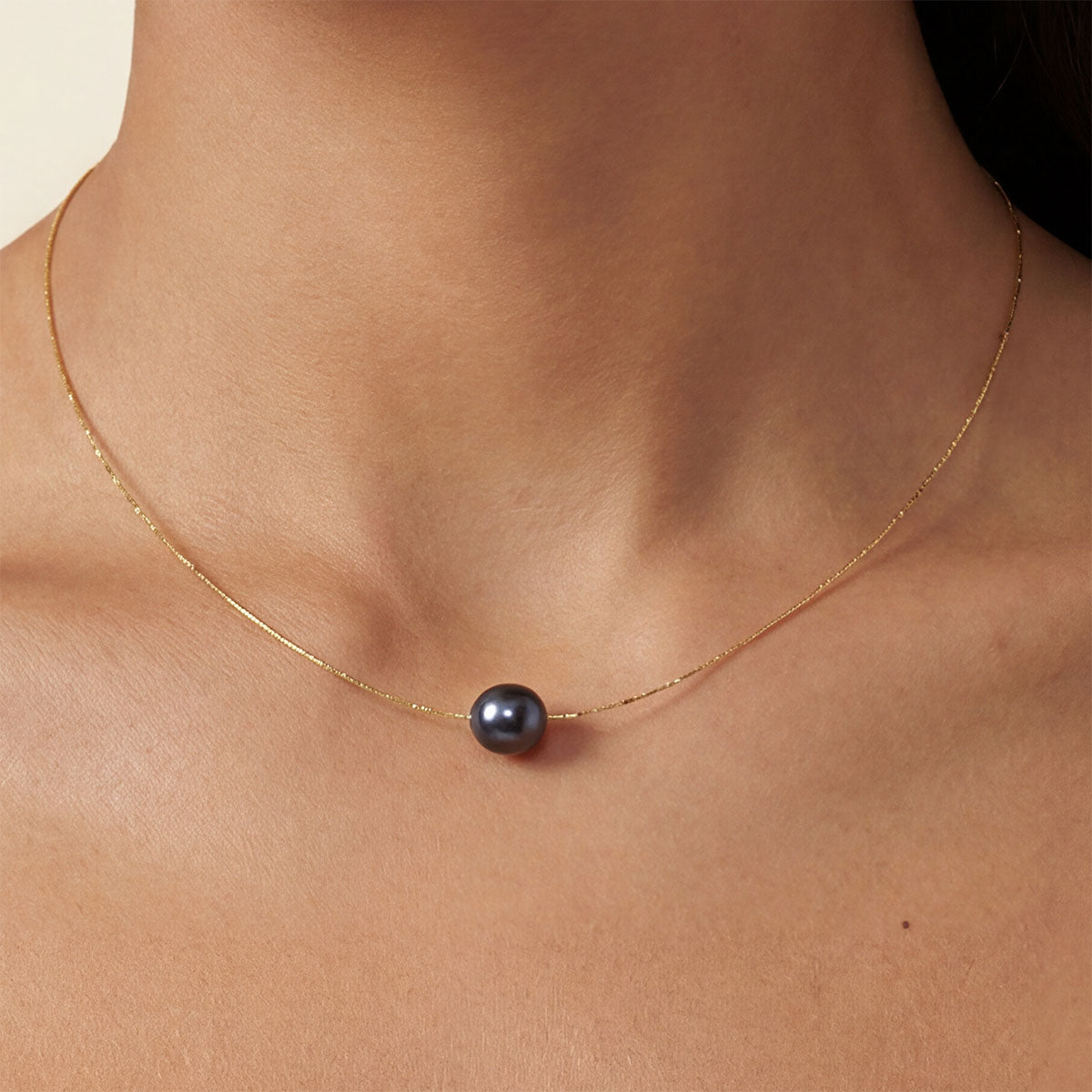 Dark Pearl Necklace, Gold
