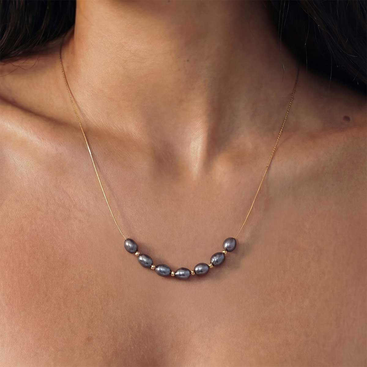 Ehiku Dark Pearl Necklace, Gold