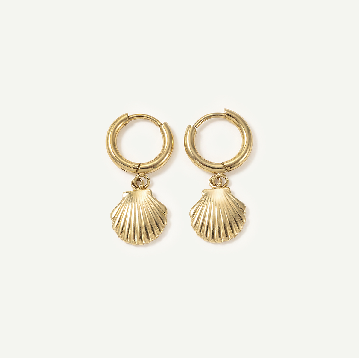 Golden Shell Huggies, Gold