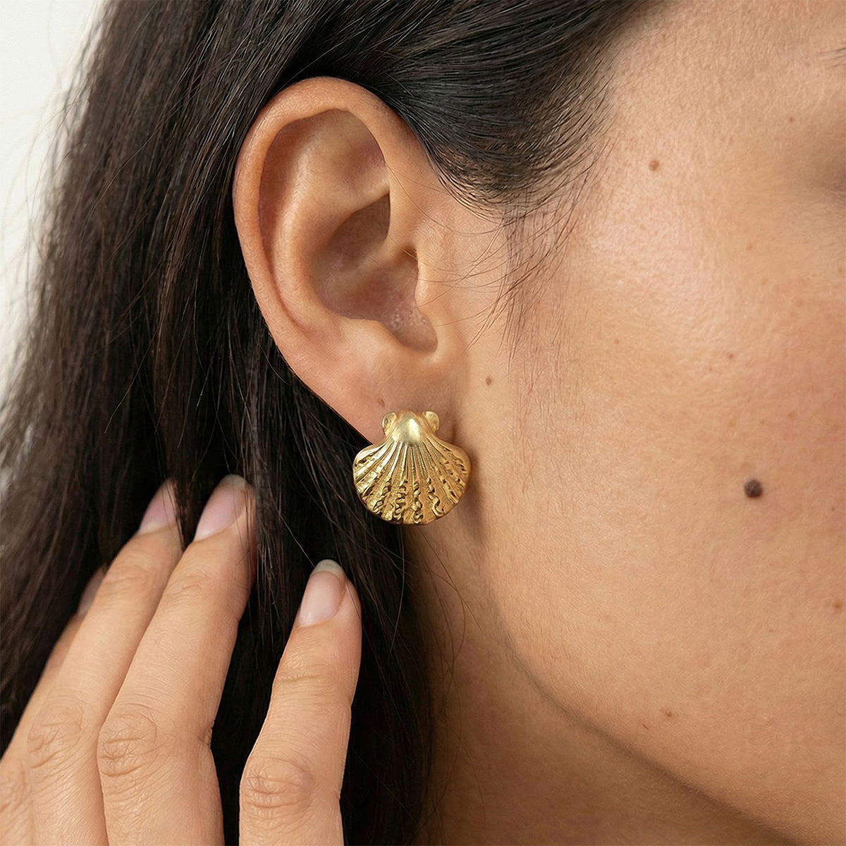 Golden Shell Studs