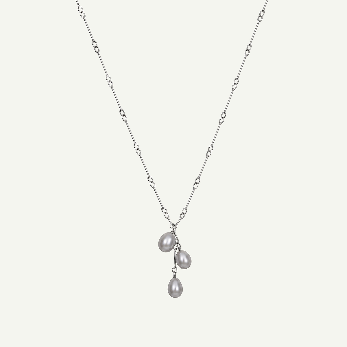 Mahea Grey Pearl Necklace