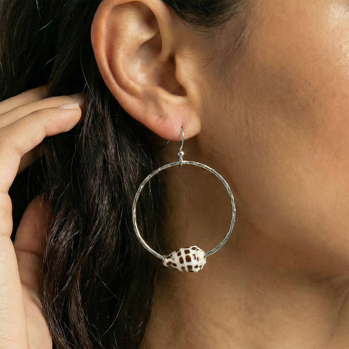 Niuhi Hebrew Hoops