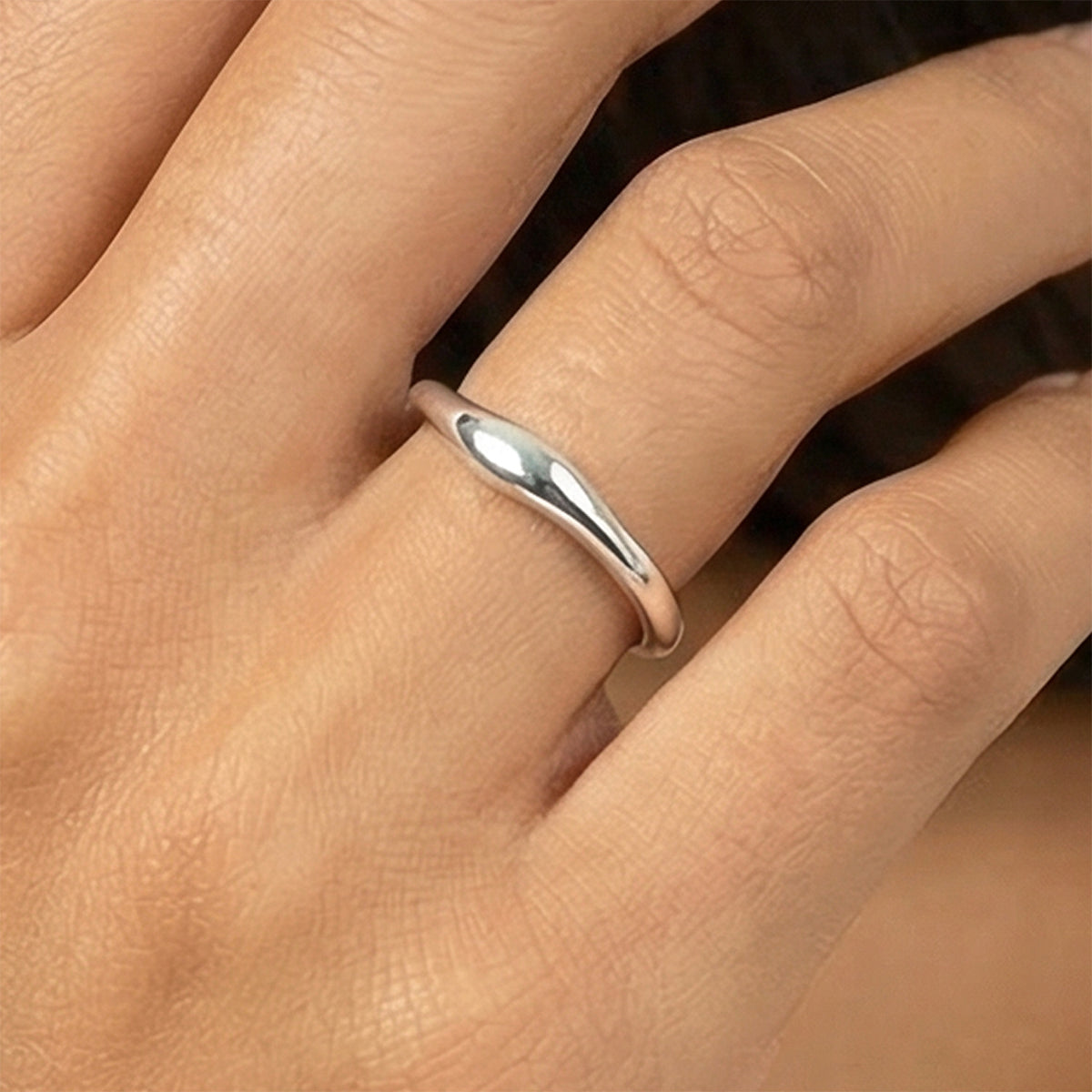 Iintertwined Band Ring