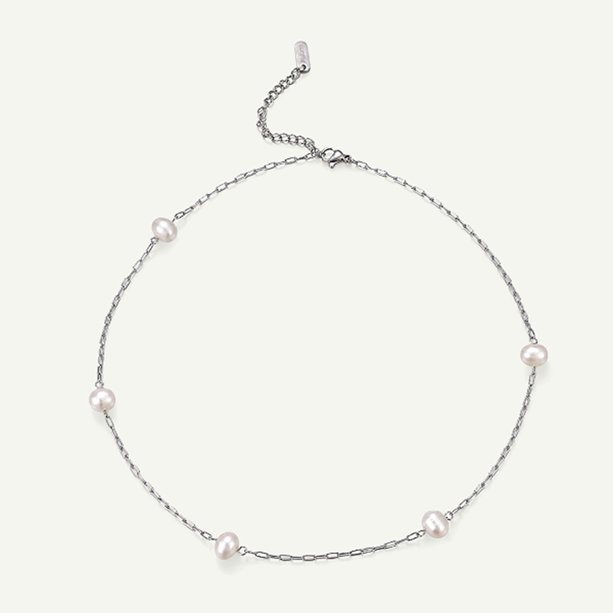 Solana White Pearl Necklace