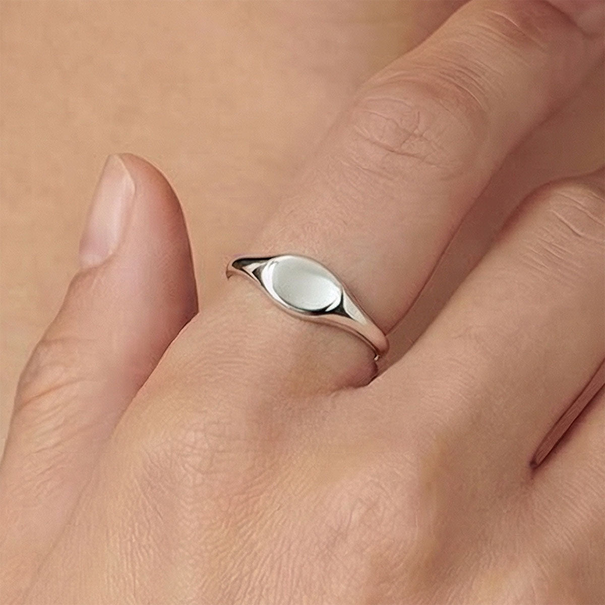 Circle Flat Top Ring