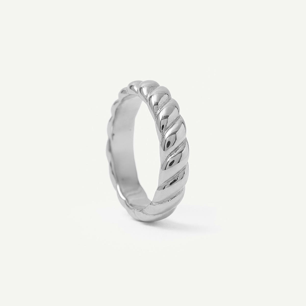 Twisted Thick Ring