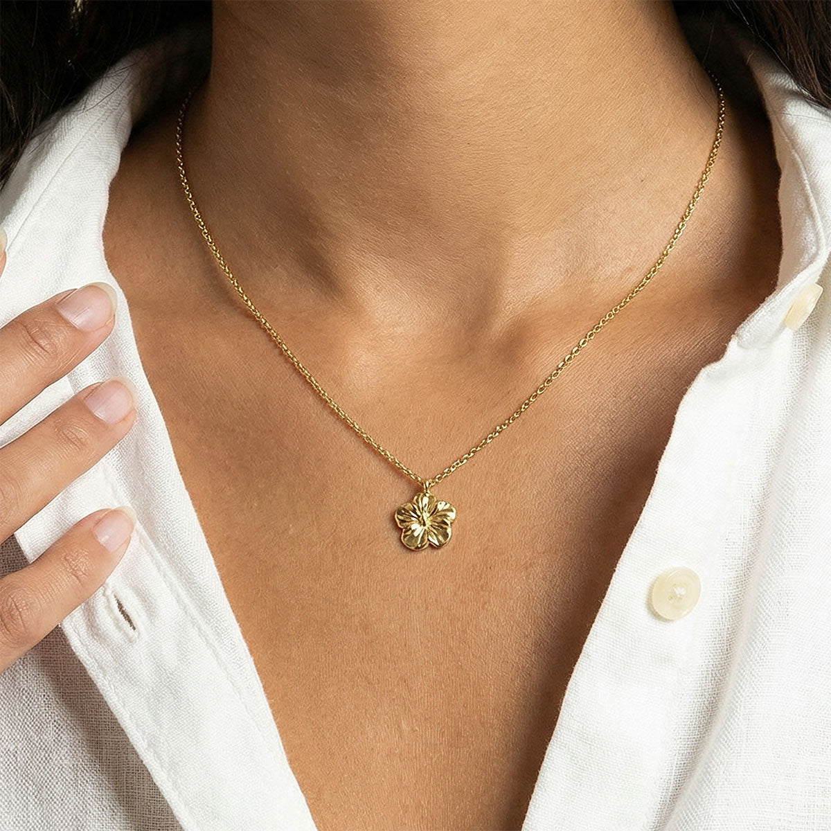 Hibiscus Necklace, Gold