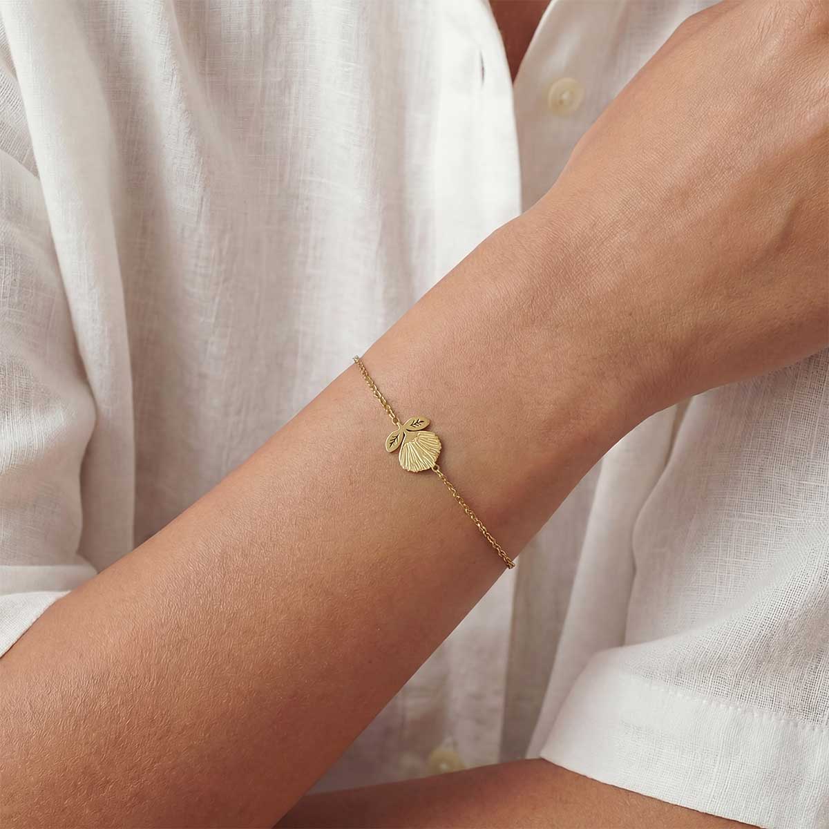 Large ‘Ōhi‘a Lehua Bracelet, Gold