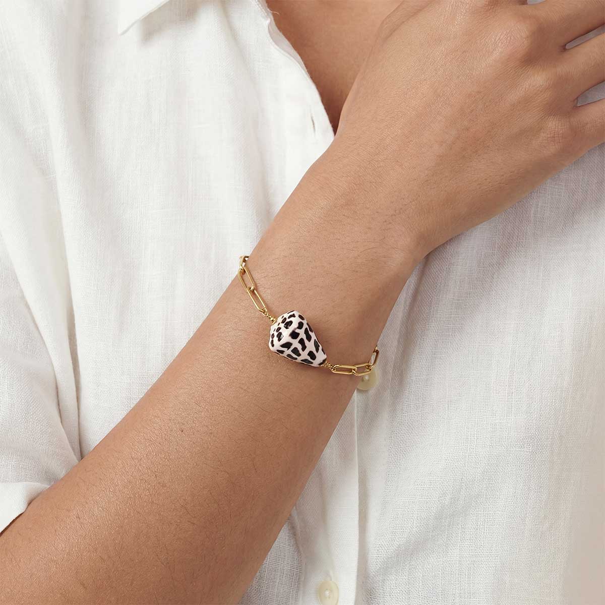 Hebrew Shell Bracelet, Gold