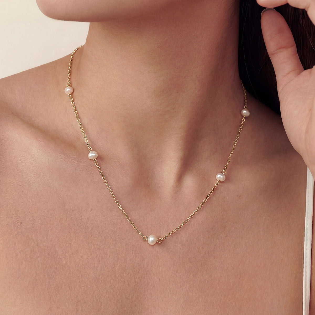 Bella Pearl Necklace, Gold
