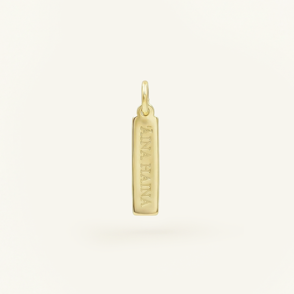 Āina Hina Rectangle Charm Gold