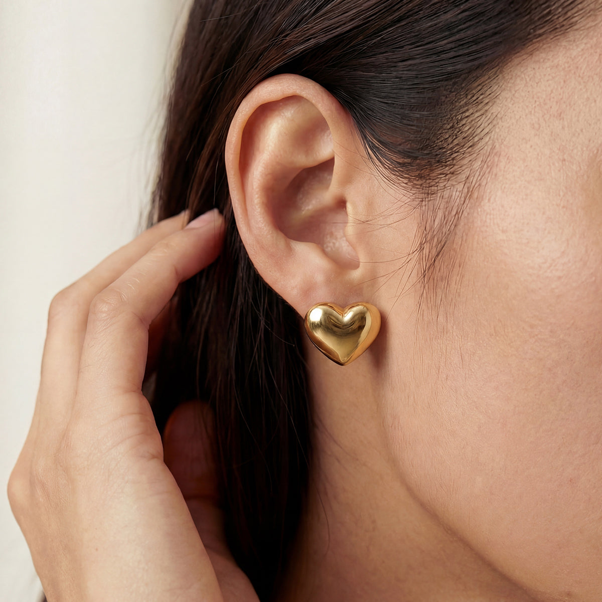 Heart Studs, Gold