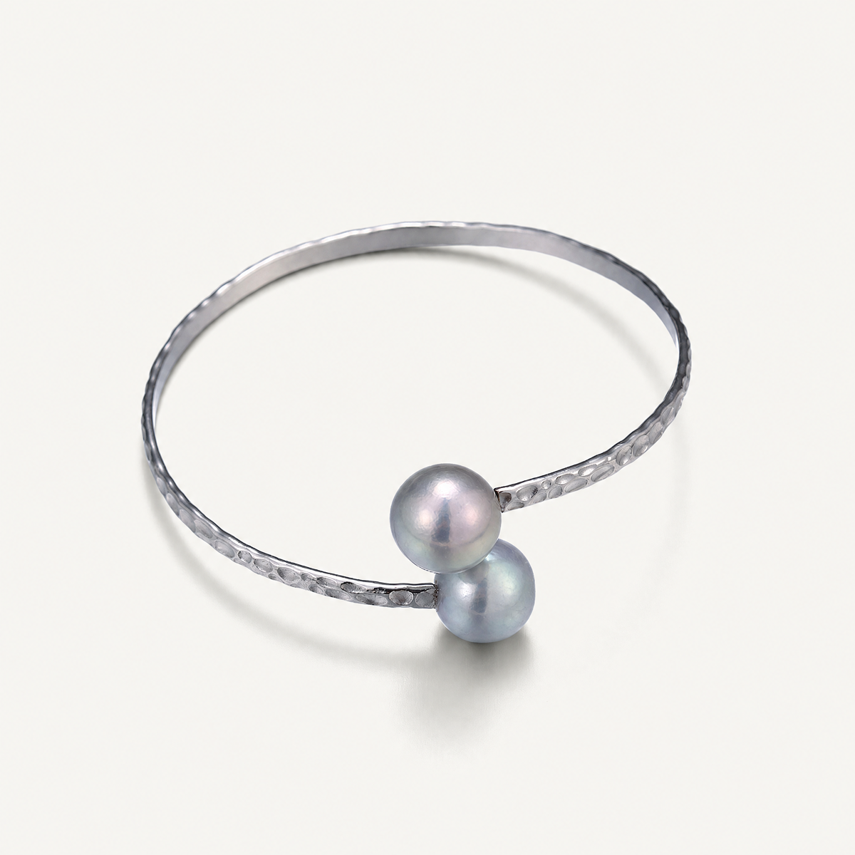 Kiele Grey Pearl Cuff